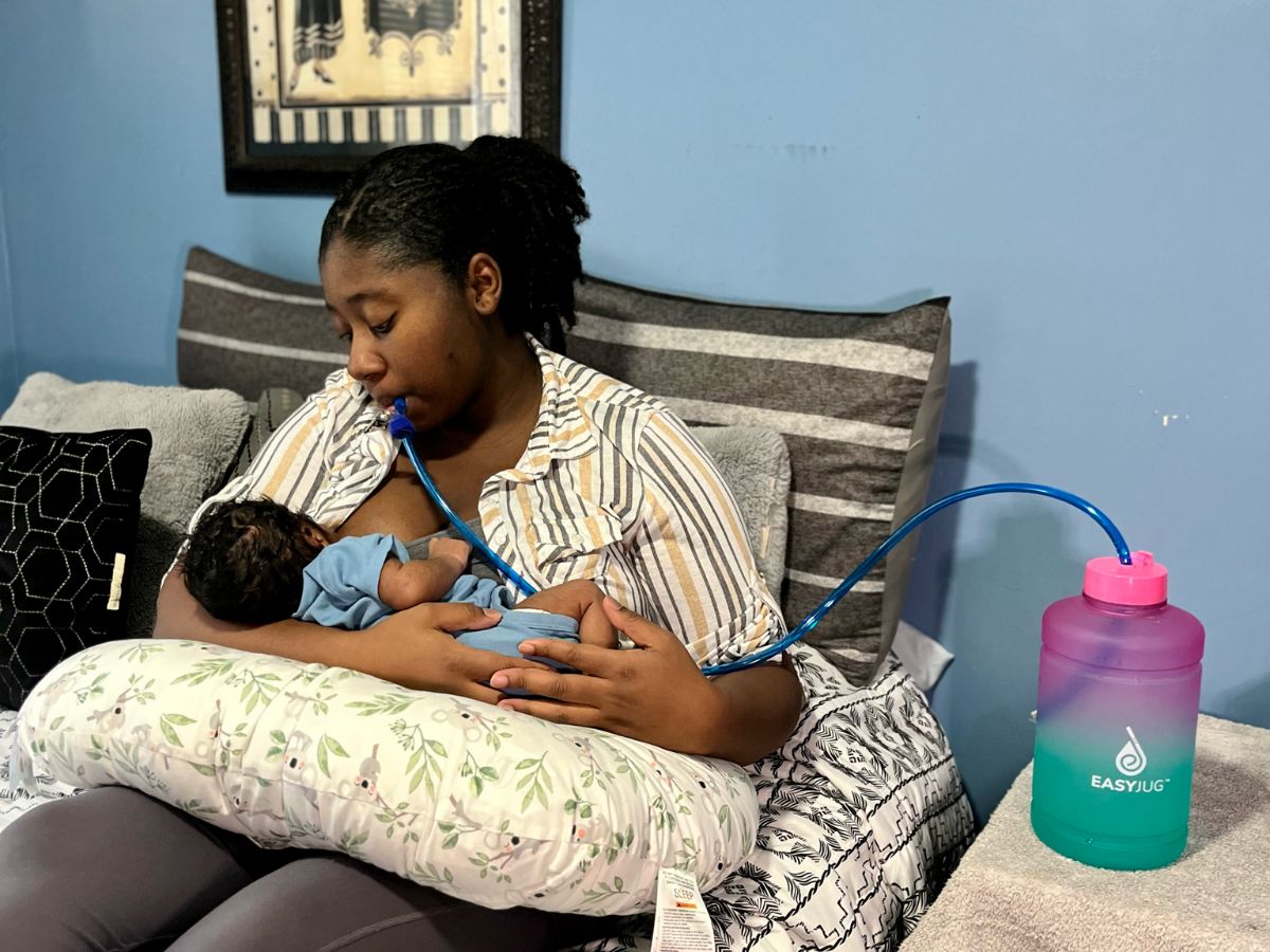EasyJug Breastfeeding Water Bottle - Travel Bundle