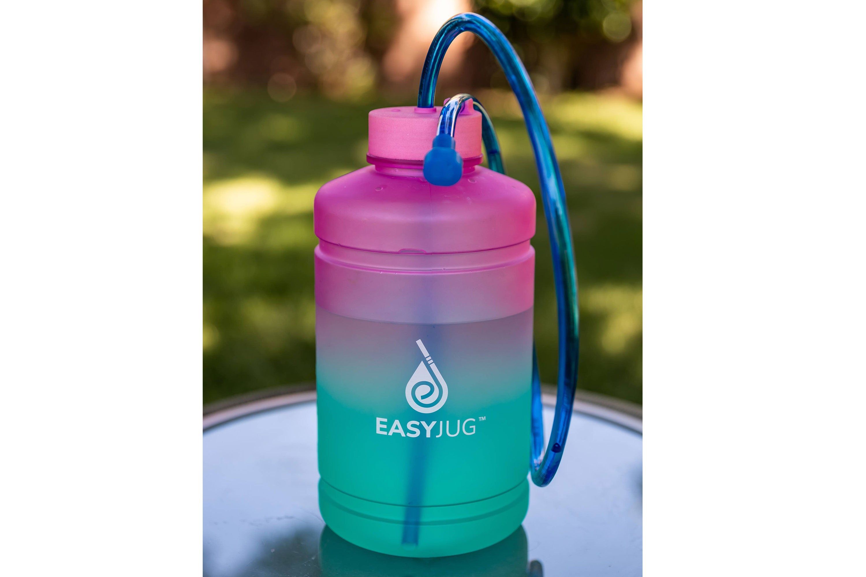EasyJug Breastfeeding Water Bottle at the Park